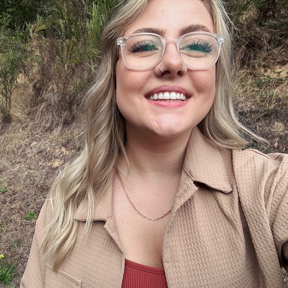 Meet your Posher, Jasmine